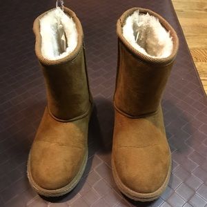 Girls Nordstrom Rack Camel Winter Boots Size 12